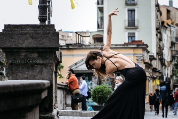 Dansa Etno-Contemporània amb Virginia L. Claessens